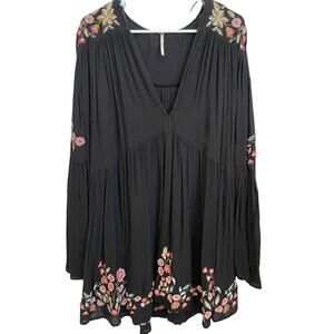 Free People women's black dress shift tunic with embroidery.